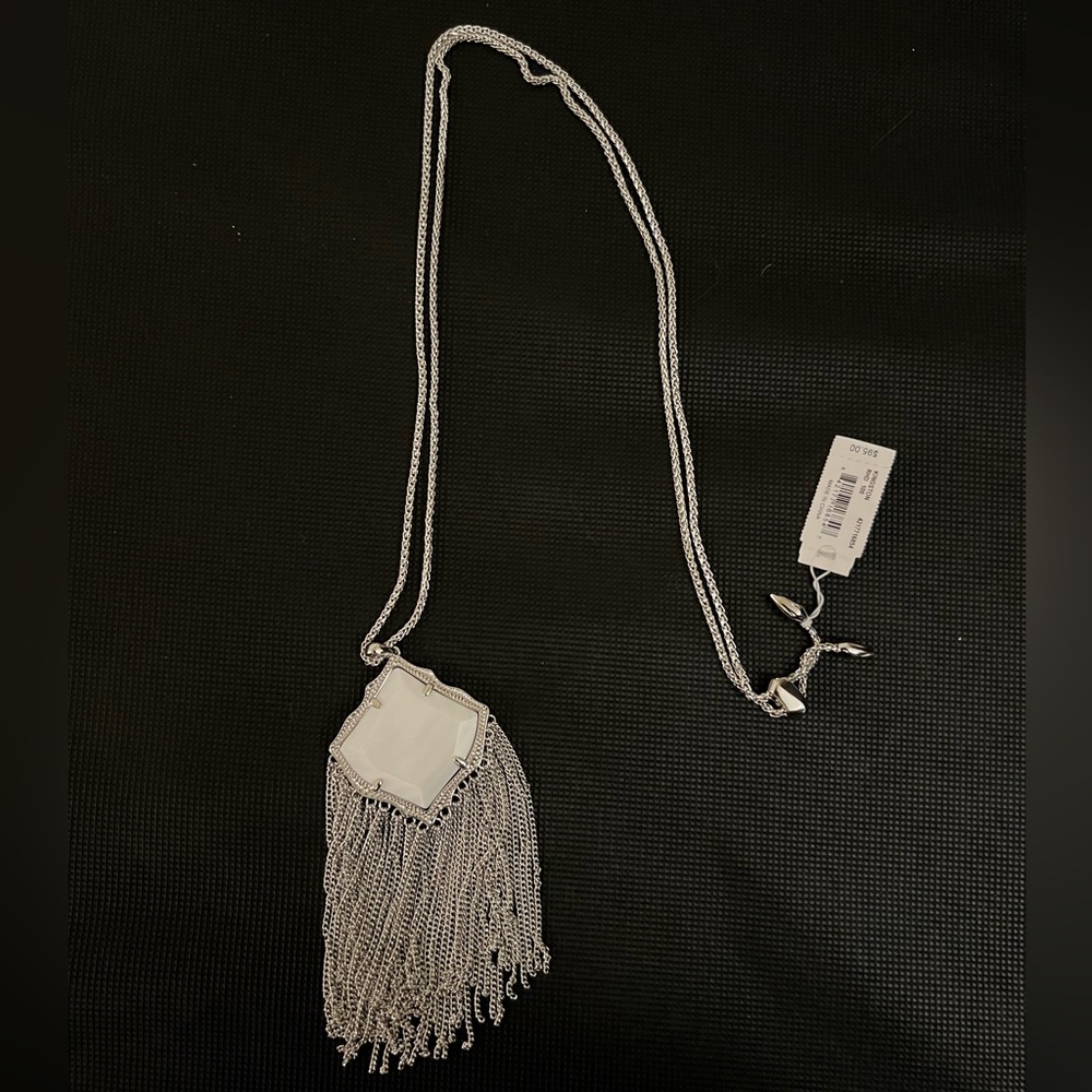 Kendra Scott never worn silver and white Kingston necklace